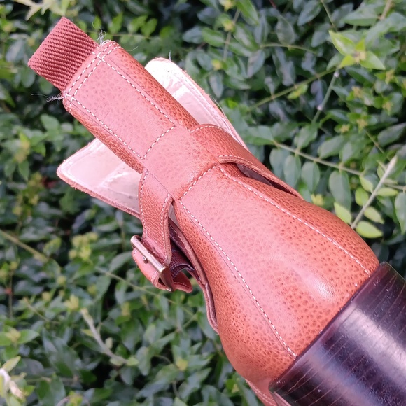 TALBOTS LADIES GENUINE LEATHER  BUCKLED BOOTIES - Picture 17 of 17